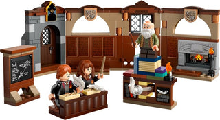 LEGO Harry Potter 76442 — Castelul Hogwarts™: Ora de farmece