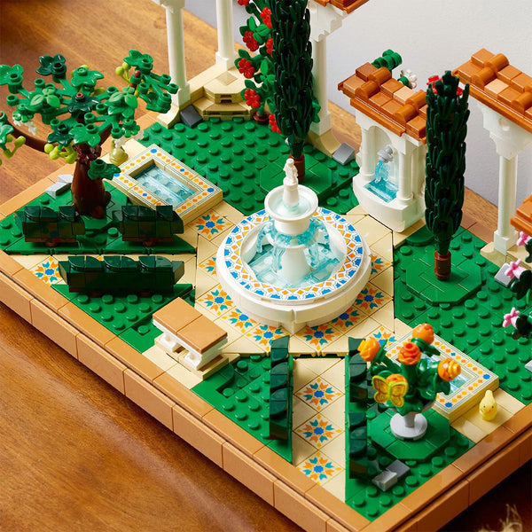 LEGO Icons (Creator Expert) 10359 — Gradina cu fantana – imagine 5