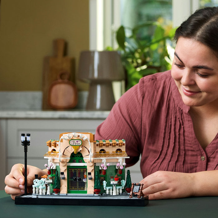 LEGO Icons (Creator Expert) 10362 — Cafenea frantuzeasca – imagine 8
