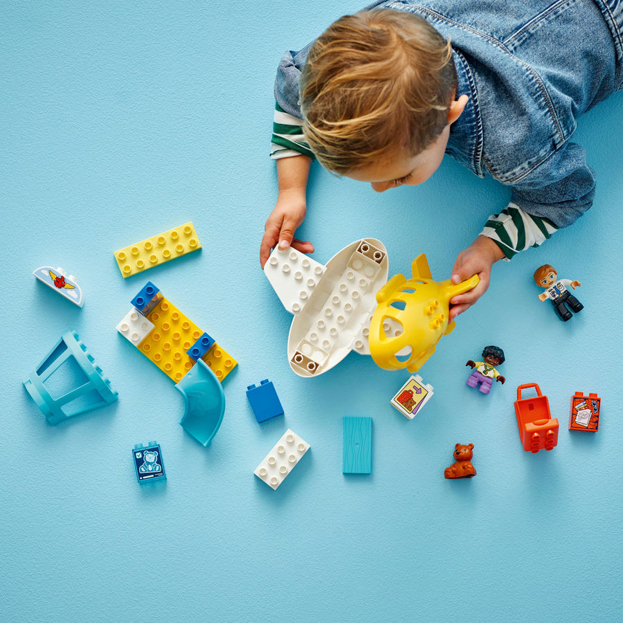 LEGO DUPLO 10443 — Prima oară la aeroport – imagine 6