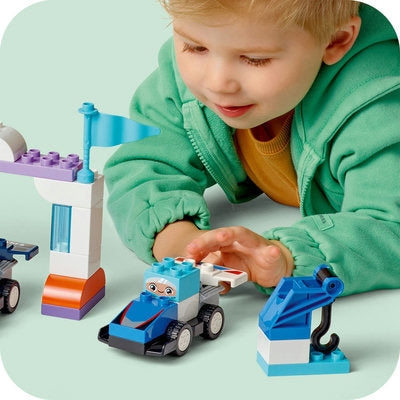 LEGO DUPLO 10445 — Echipa F1: Masini și piloti de curse – imagine 9