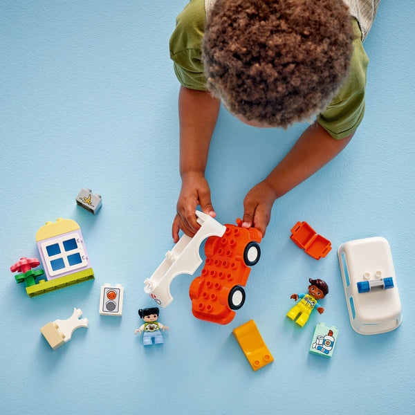 LEGO DUPLO 10447 — Ambulanta și sofer – imagine 6