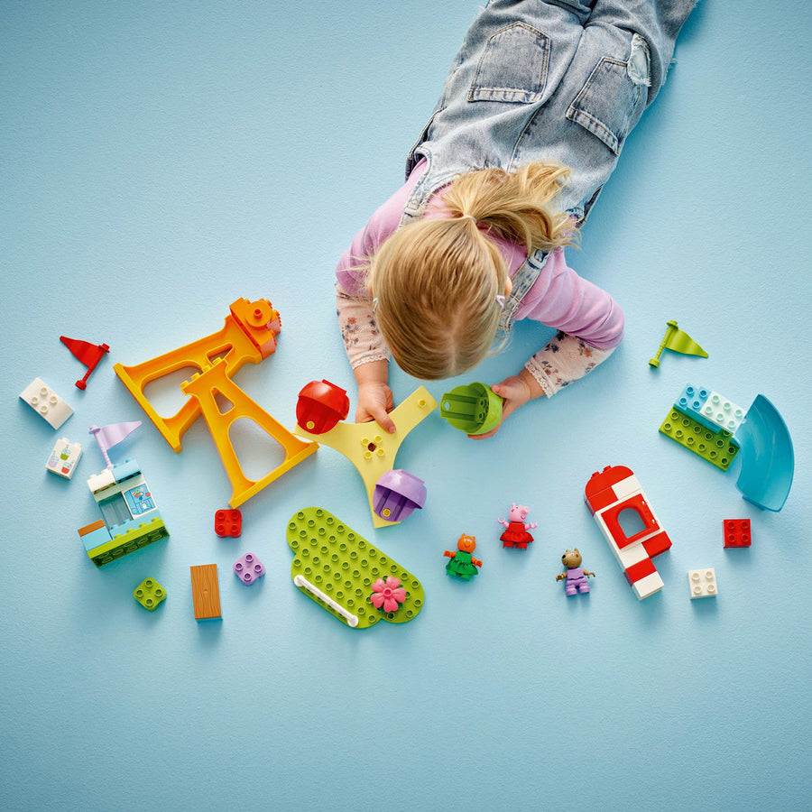 LEGO DUPLO 10453 — Targ de distractii – imagine 4