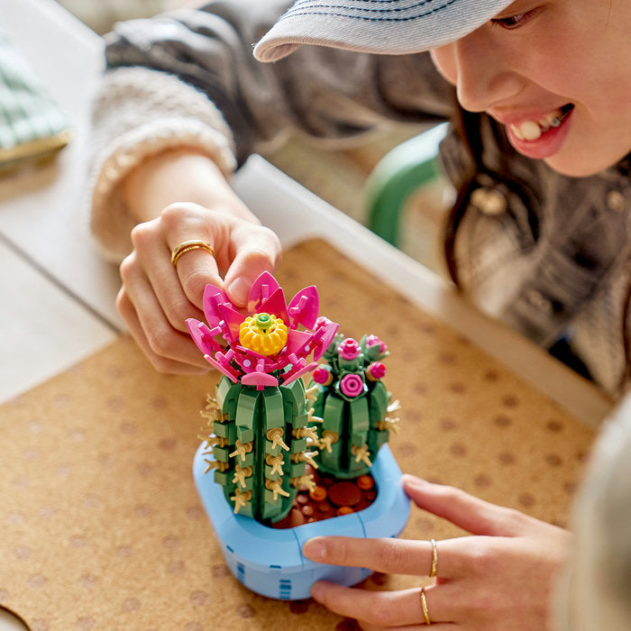 LEGO Colectia Botanica 11509 — Cactus înflorit – imagine 1