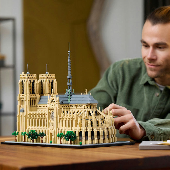 LEGO Architecture 21061 — Notre-Dame de Paris – imagine 8