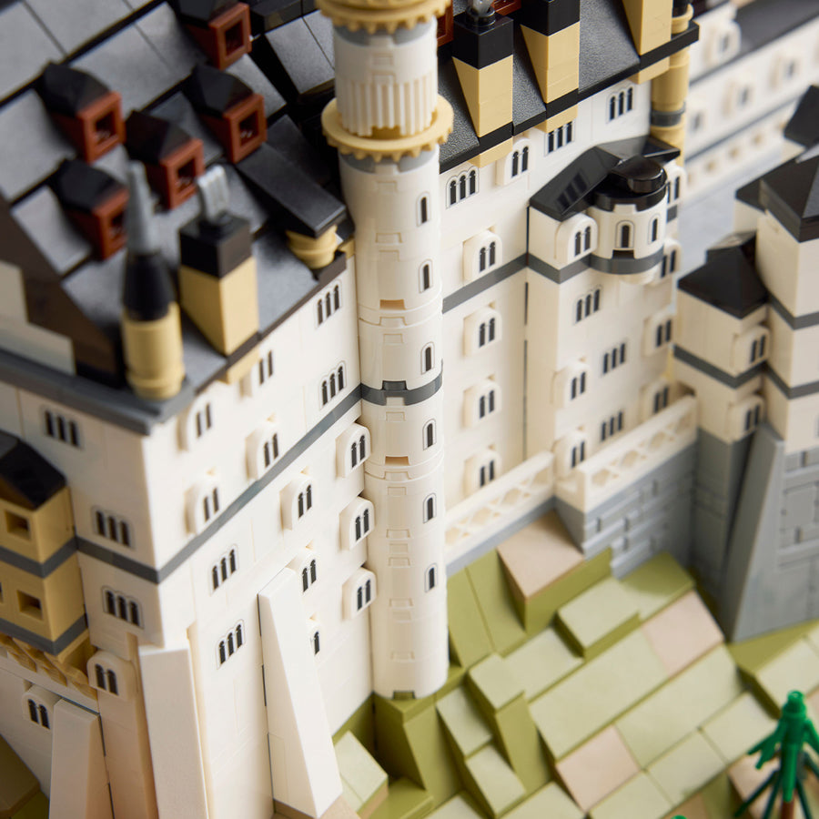 LEGO Architecture 21063 — Castelul Neuschwanstein – imagine 3