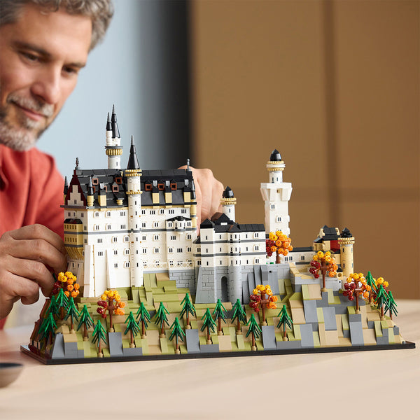LEGO Architecture 21063 — Castelul Neuschwanstein – imagine 4