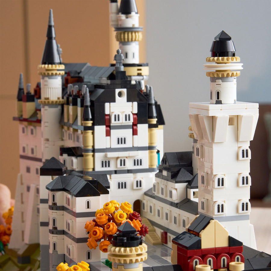LEGO Architecture 21063 — Castelul Neuschwanstein – imagine 6