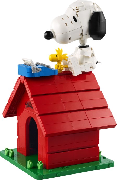 LEGO Ideas 21368 — Peanuts: Căsuța lui Snoopy