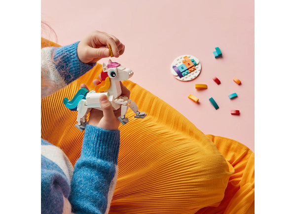 LEGO Creator 31140 — Unicorn magic – imagine 4