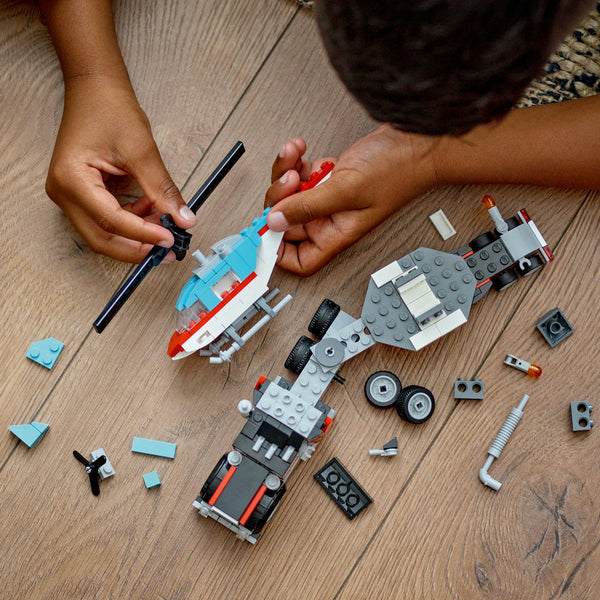 LEGO Creator 31146 — Camioneta cu platforma și elicopter – imagine 4