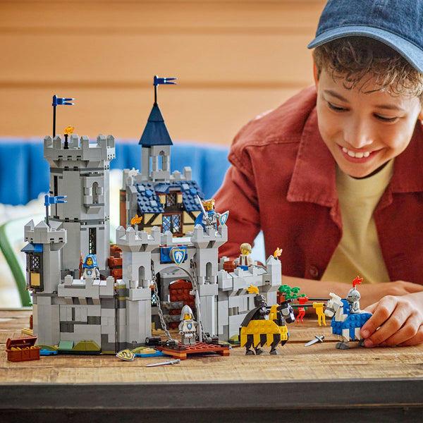 LEGO Creator 31168 — Castel medieval cu cai și cavaleri – imagine 7