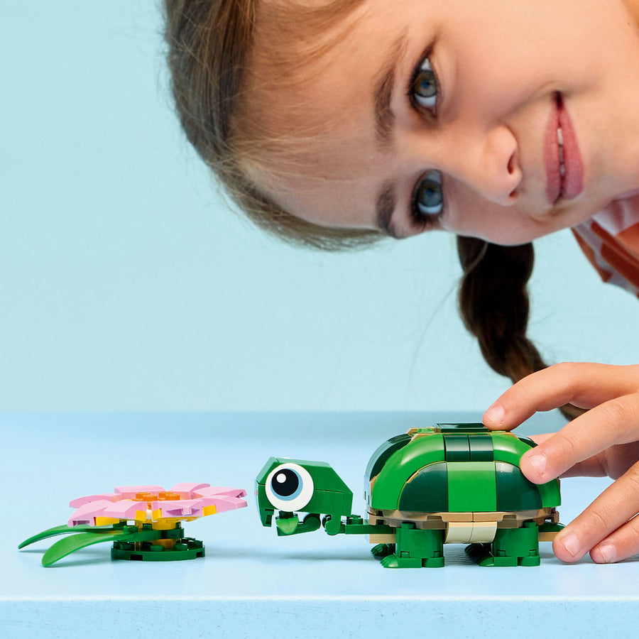LEGO Creator 31377 — Broască-țestoasă cu o floare de nufăr – imagine 4