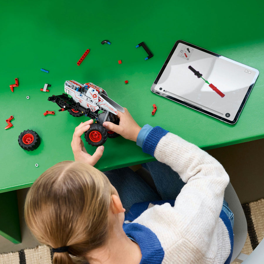 LEGO Technic 42200 — Monster Jam™ ThunderROARus™ Pull-Back – imagine 4