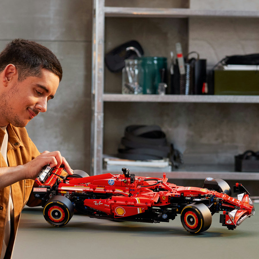 LEGO Technic 42207 — Masina F1 Ferrari SF-24 – imagine 5