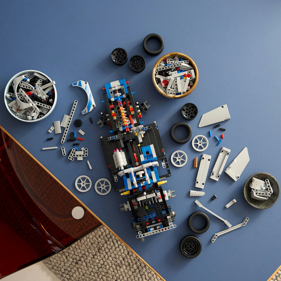 LEGO Technic 42210 — Mașina Nissan Skyline GT-R (R34) din Mai furios, mai iute – imagine 4