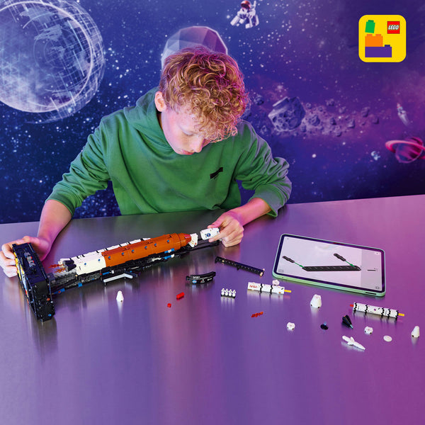 LEGO Technic 42221 — Racheta Sistemului de lansare spațială NASA Artemis – imagine 6