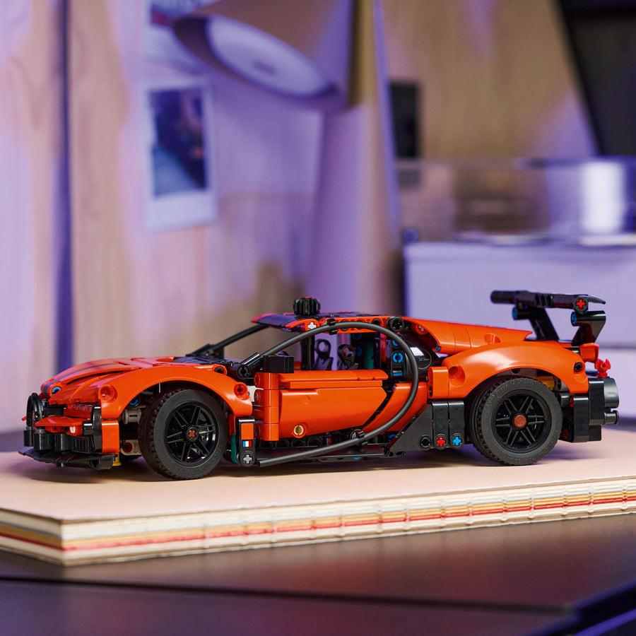 LEGO Technic 42222 — Hipermașina Bugatti Chiron Pur Sport – imagine 6