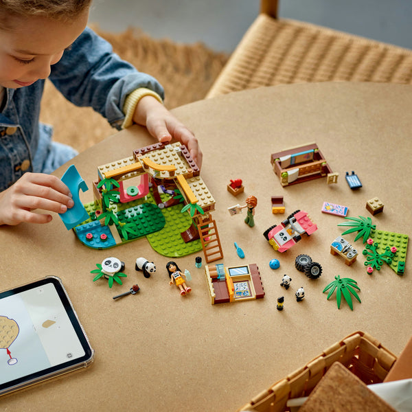 LEGO Friends 42648 — Îngrijirea animalelor de la refugiul pentru panda – imagine 6