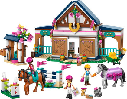 LEGO Friends 42688 — Grajd de cai și academie de echitație