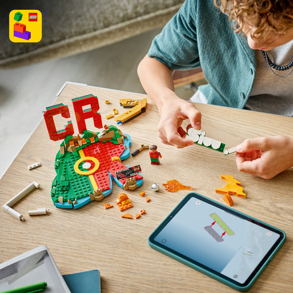 LEGO Editions 43012 — Cristiano Ronaldo – Momente importante din fotbal – imagine 4