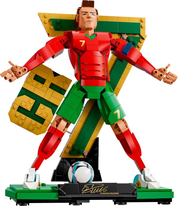 LEGO Editions 43016 — Cristiano Ronaldo – Legendă a fotbalului