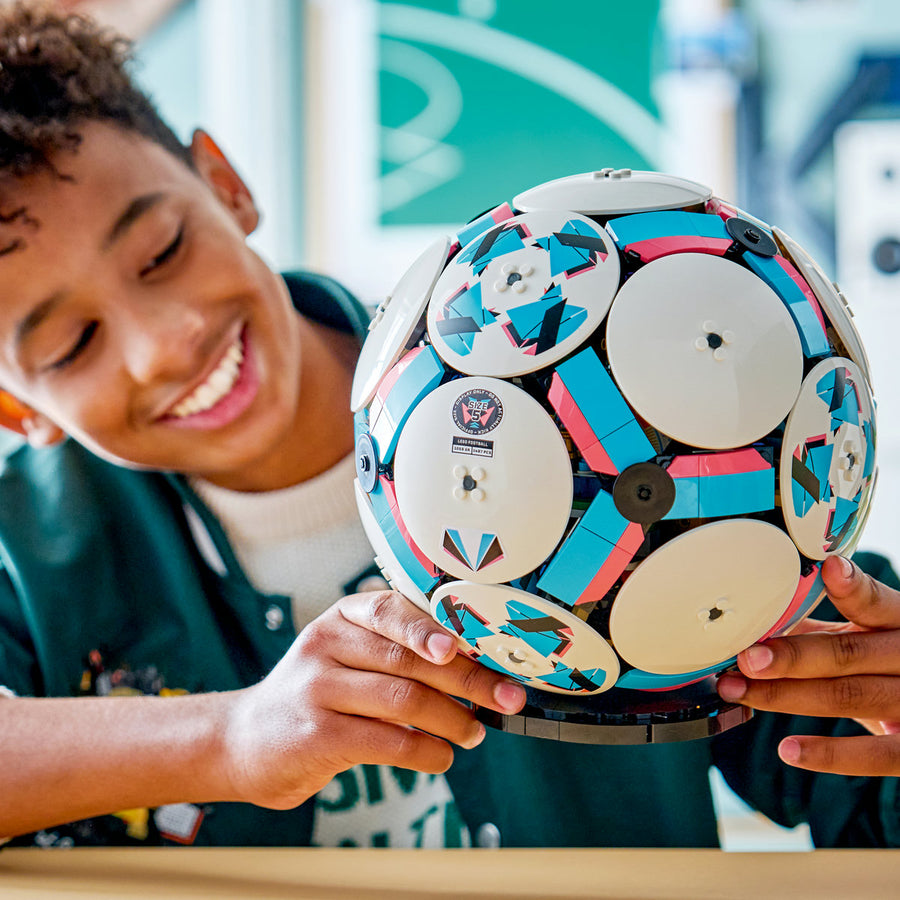 LEGO Editions 43019 — Minge de fotbal – imagine 4