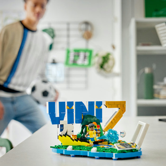 Detaliu minge și poartă din setul LEGO Editions 43027
