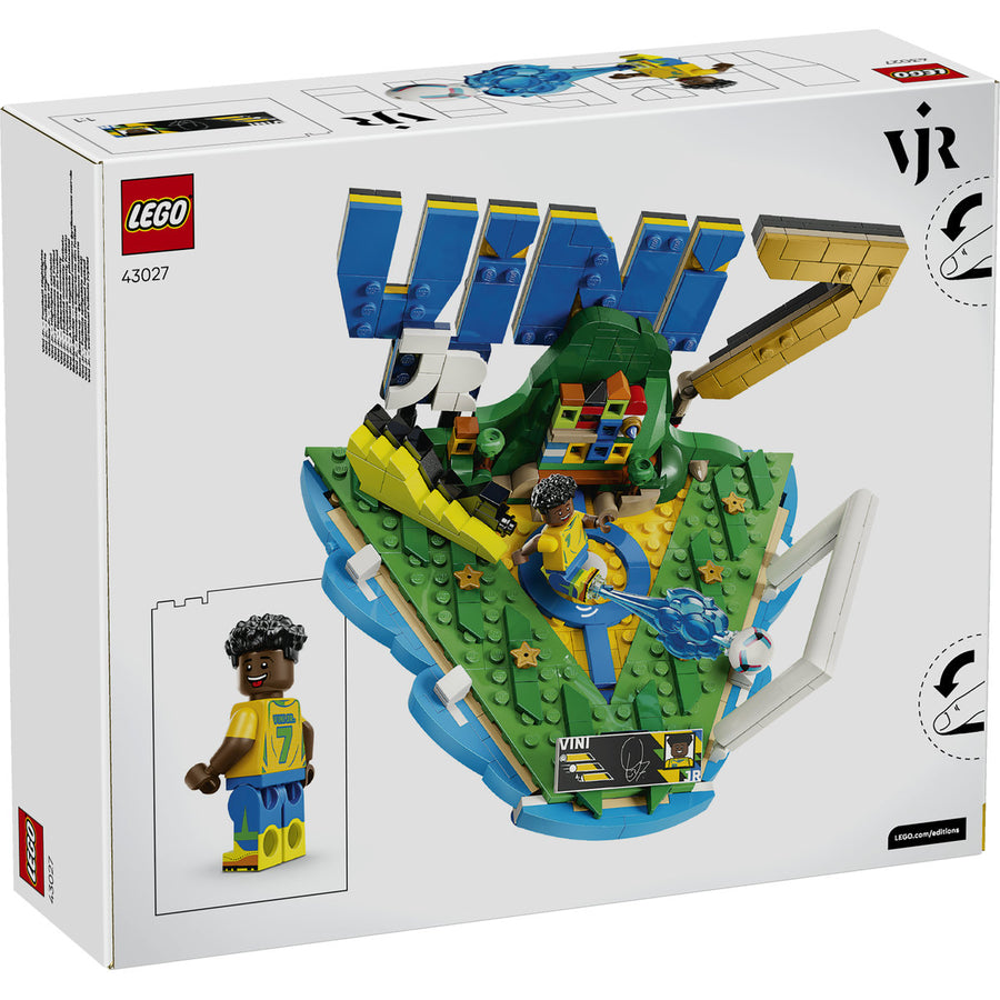Vedere de sus a setului LEGO 43027 Vini Jr. cu terenul de fotbal
