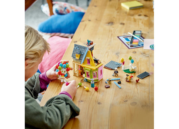 LEGO Disney 43217 — Casa din filmul Up – imagine 5