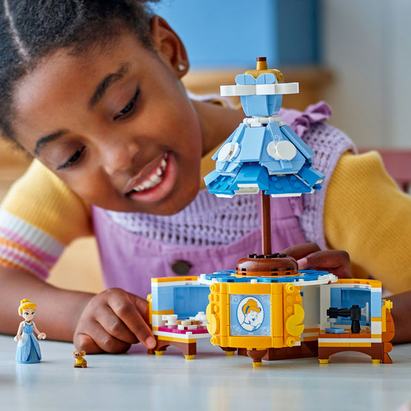LEGO Disney 43266 — Rochia Cenusaresei – imagine 7