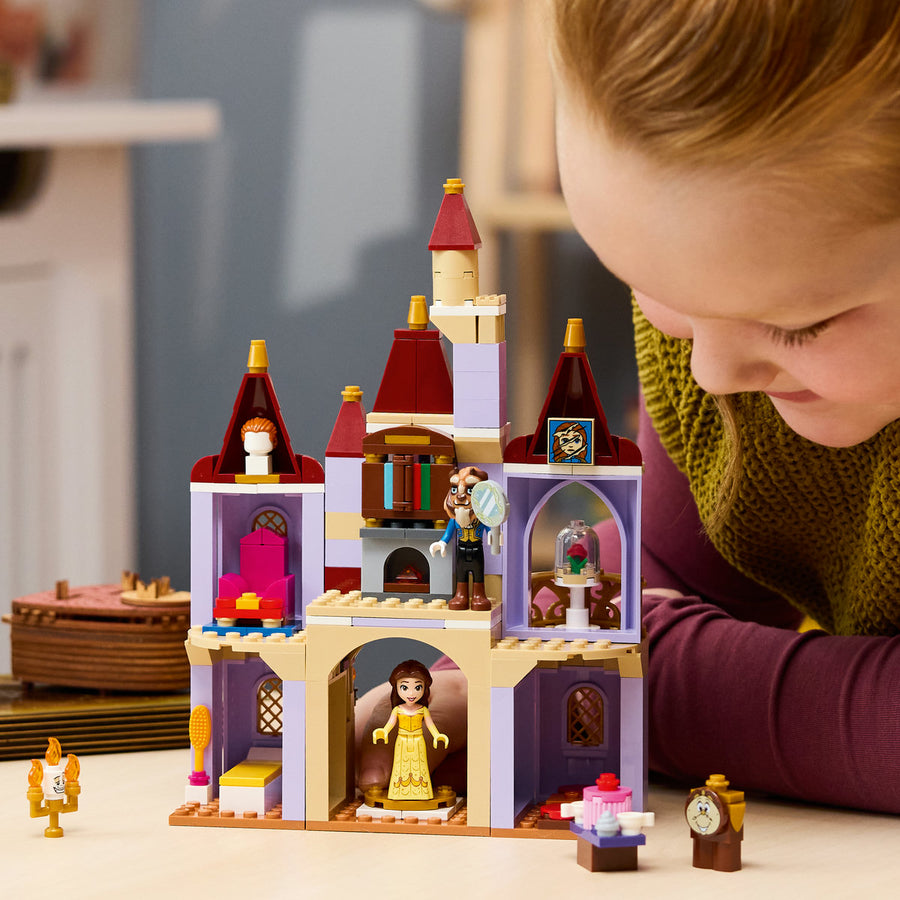 LEGO Disney 43289 — Castelul fermecat al lui Belle și al Bestiei – imagine 4