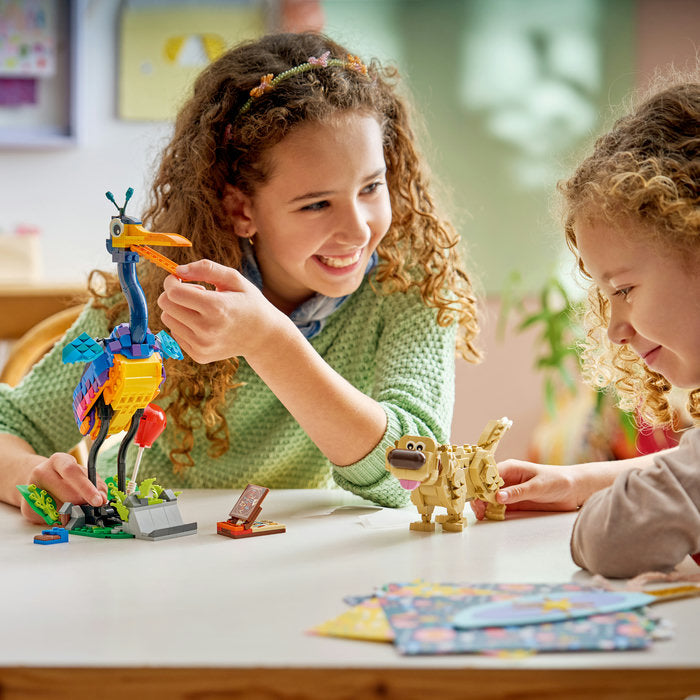 LEGO Disney 43290 — Kevin și Dug – imagine 8