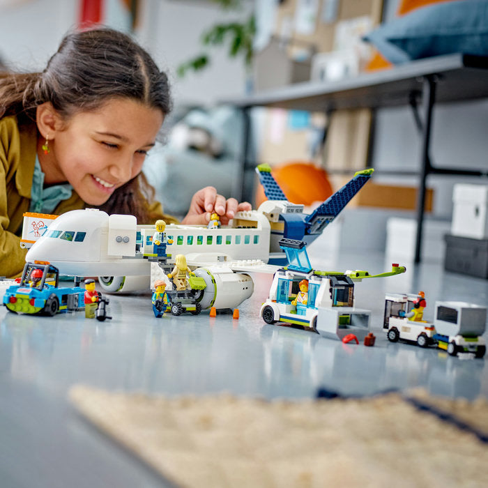 LEGO City 60367 — Avion de pasageri – imagine 8