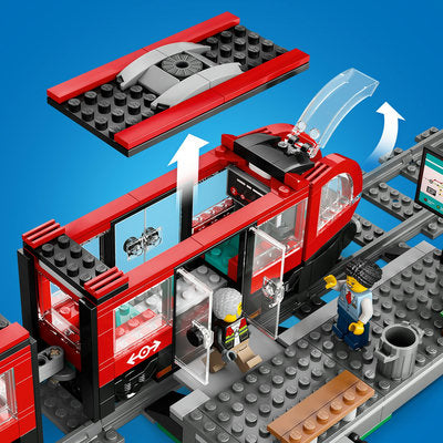 LEGO City 60423 — Statie și tramvai in centrul orasului – imagine 6