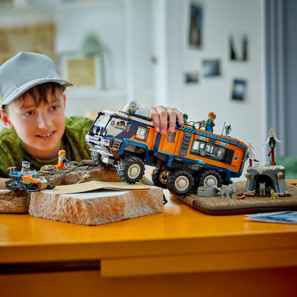 LEGO City 60471 — Camionul laborator științific al exploratorilor arctici – imagine 7