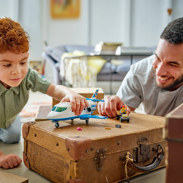 LEGO City 60492 — Avion cu reacție pentru pasageri – imagine 4