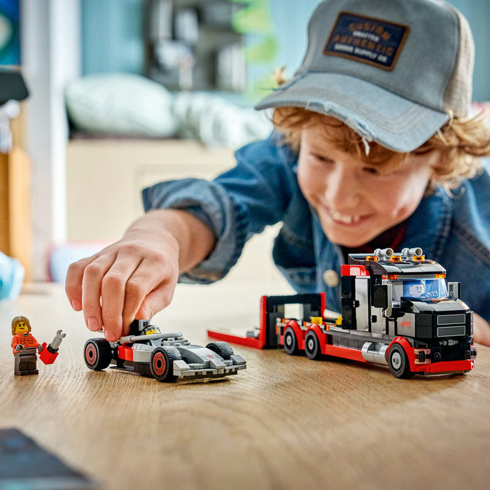 LEGO City 60493 — Camion de prezentare F1® cu mașină de curse Audi F1 – imagine 8
