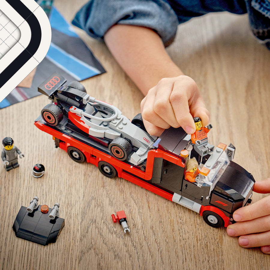 LEGO City 60493 — Camion de prezentare F1® cu mașină de curse Audi F1 – imagine 7
