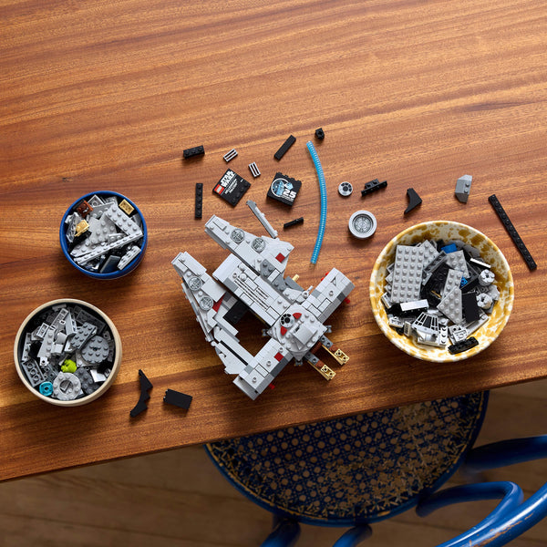 LEGO Star Wars 75375 — Millennium Falcon™ – imagine 4