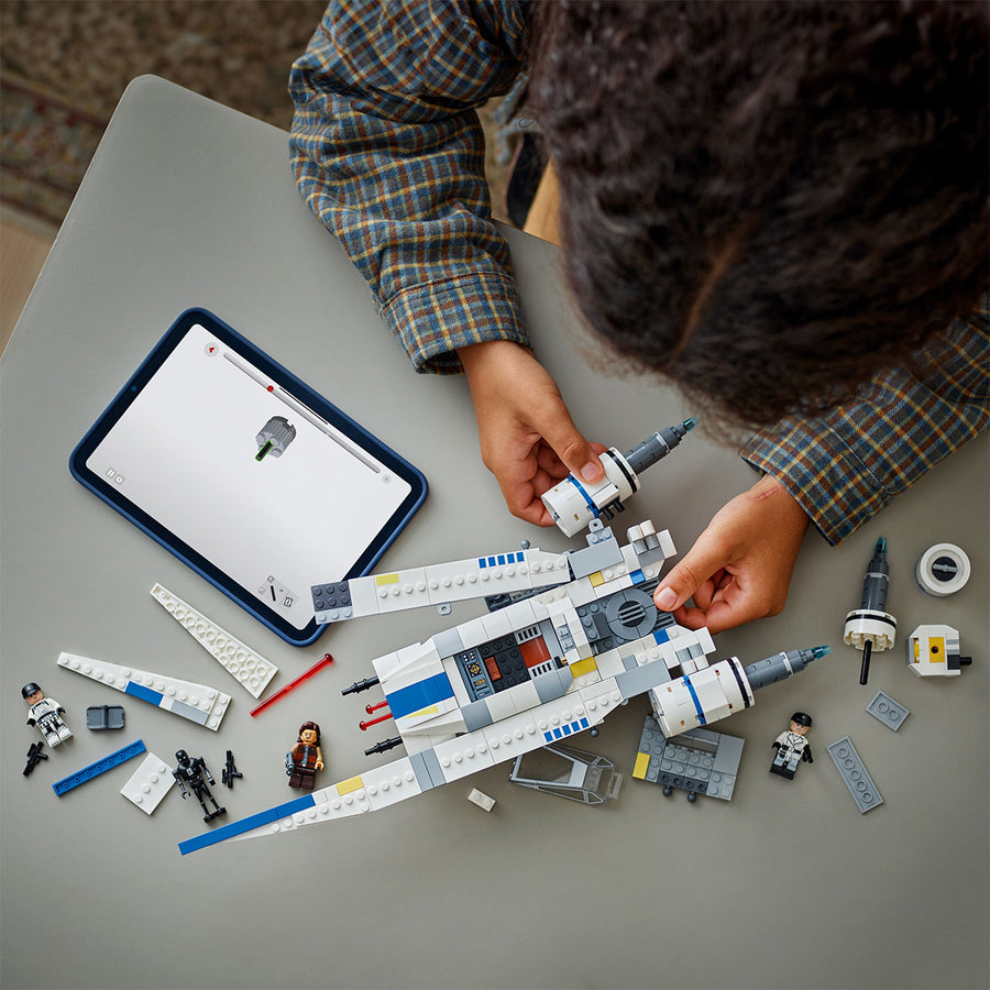 LEGO Star Wars 75399 — Nava stelara U-Wing a rebelilor – imagine 4