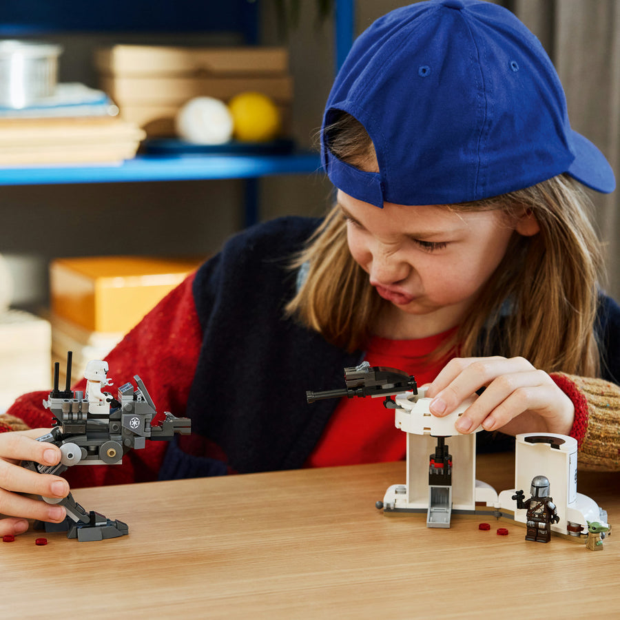 Cabina walkerului AT-RT din LEGO Star Wars 75444