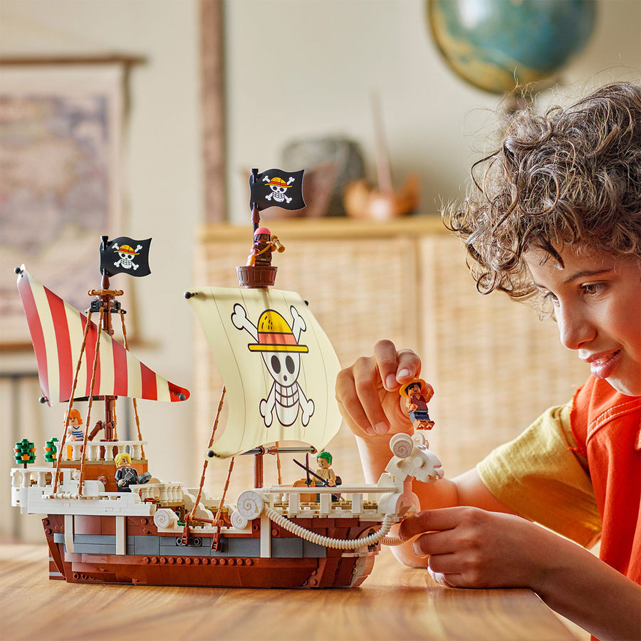 LEGO One Piece 75639 — Corabia de pirati Fâsneata Merry – imagine 4
