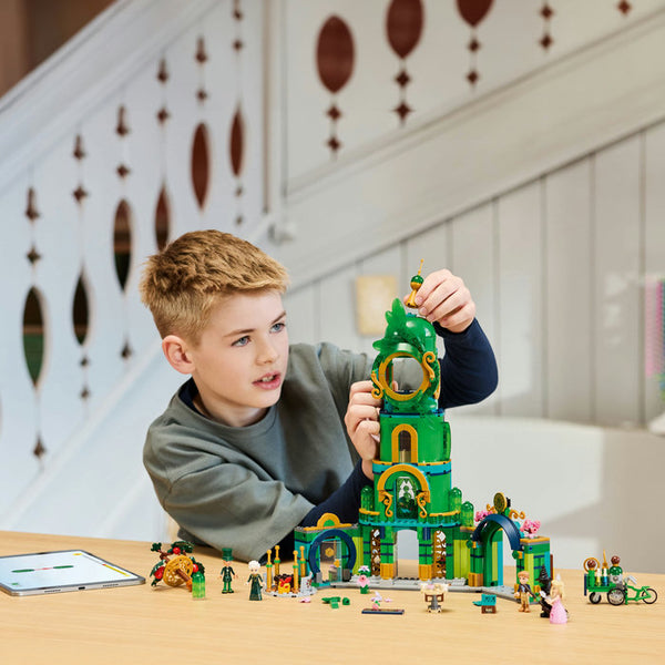 LEGO Wicked 75684 — Bun-venit în Orasul de Smarald – imagine 4