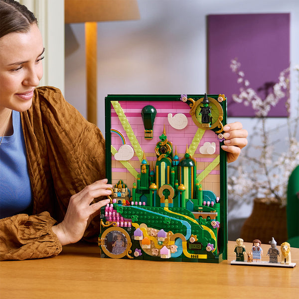 LEGO Wicked 75685 — Tablou Emerald City – imagine 4