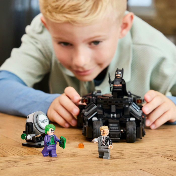LEGO DC Super Heroes 76303 — Batman™ Tumbler vs. Two-Face™ și Joker™ – imagine 5