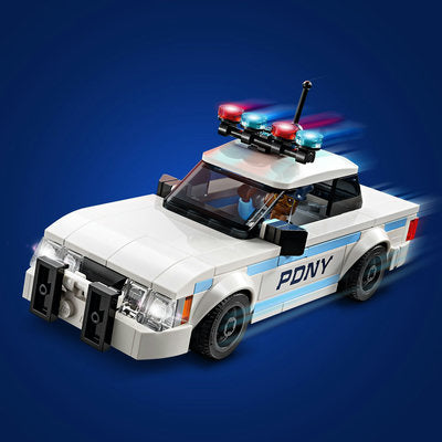 Detaliu construcție LEGO 76311 — cele 375 de piese ale setului Spider-Verse