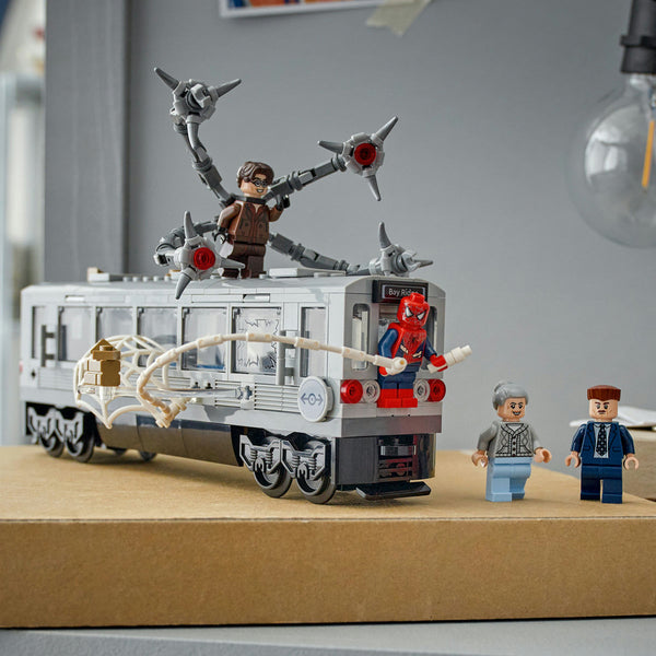 LEGO Marvel Super Heroes 76321 — Lupta de pe acoperisul trenului dintre Omul-Paianjen și Doc Ock – imagine 6