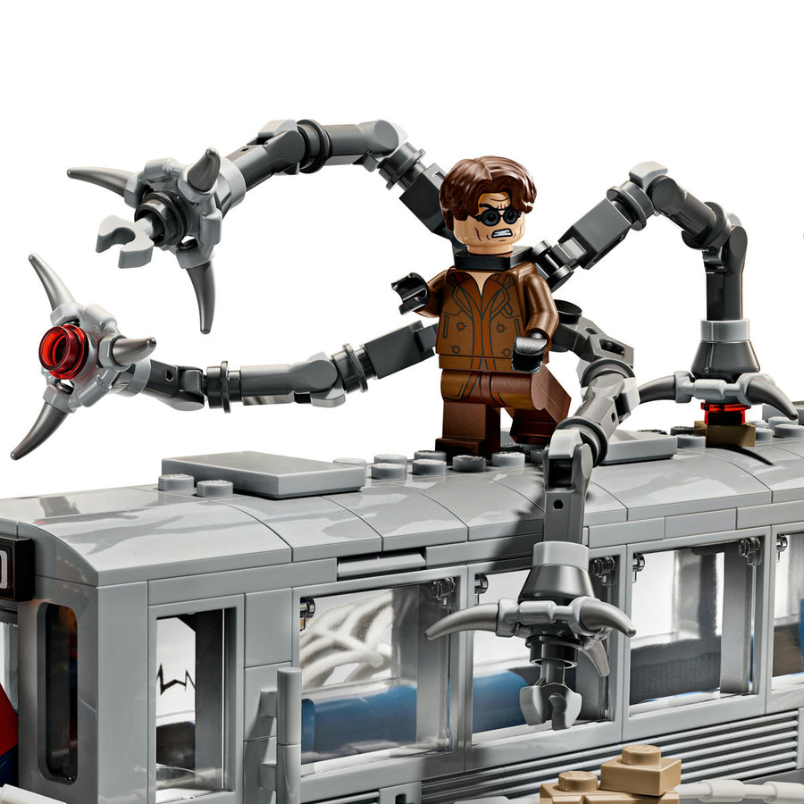 LEGO Marvel Super Heroes 76321 — Lupta de pe acoperisul trenului dintre Omul-Paianjen și Doc Ock – imagine 8