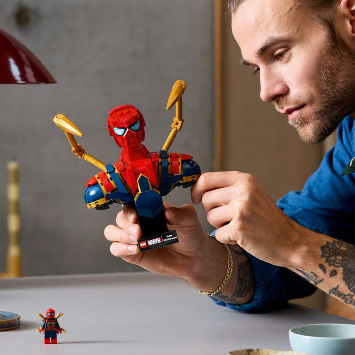 LEGO Marvel Super Heroes 76326 — Bustul lui Iron Spider-Man – imagine 1